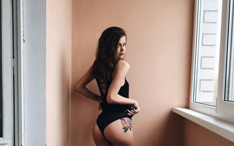 female orgasm onlyfans erotic portrayal