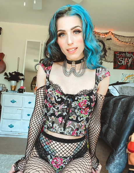 ohheymissfaye leaked onlyfans nude