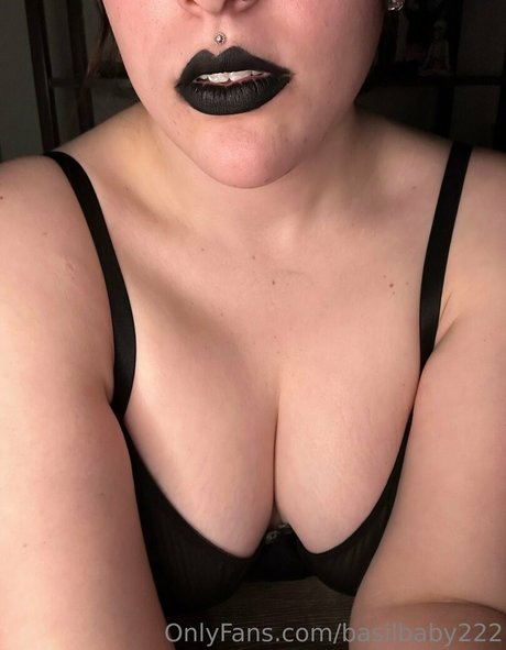 basilbaby222 onlyfans leaked