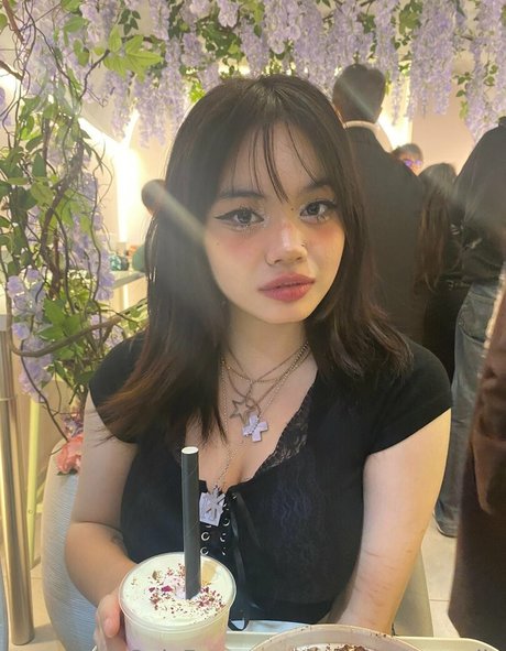 iadivinecomedie leak onlyfans