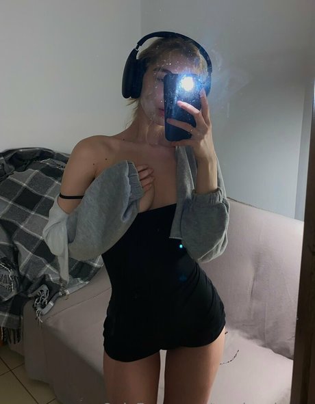 tender cherry naked onlyfans