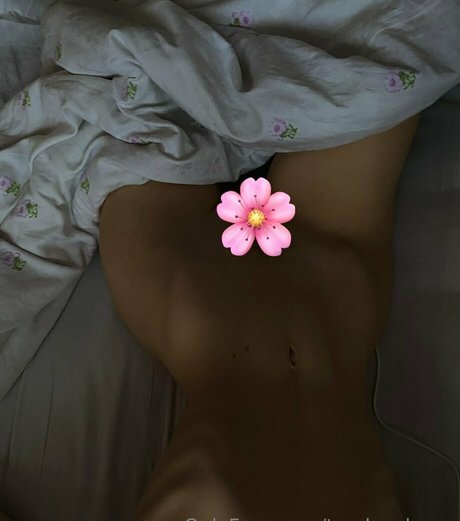 tender cherry onlyfans naked leak