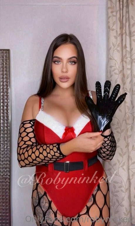 robyninked onlyfans leaked nudes