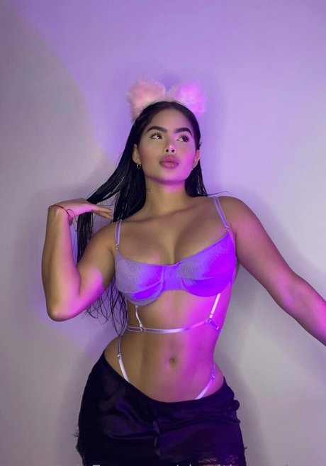 charitharamburo only fans leak nude