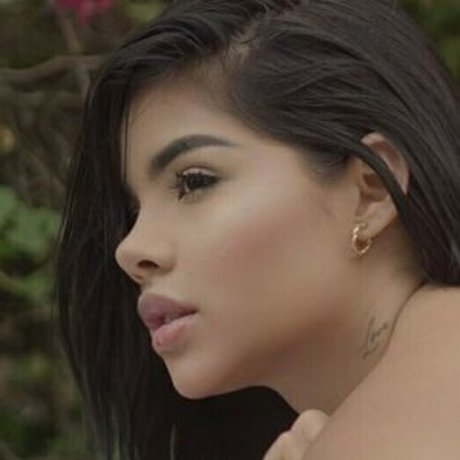 charitharamburo xxx onlyfans