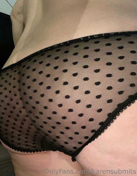 karensubmits onlyfans explicit content
