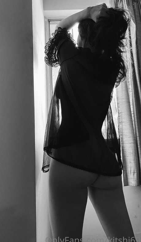 kitshi69 onlyfans nude tits
