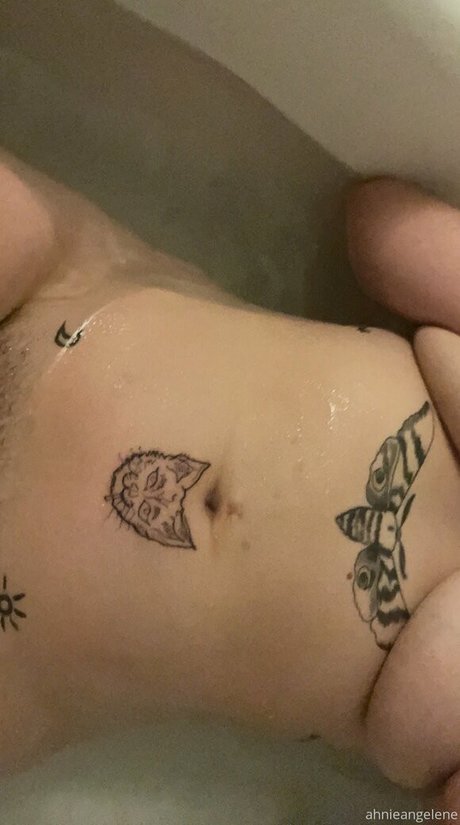 sweetlildarling onlyfans desnuda