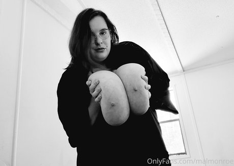 malmonroe onlyfans fotos