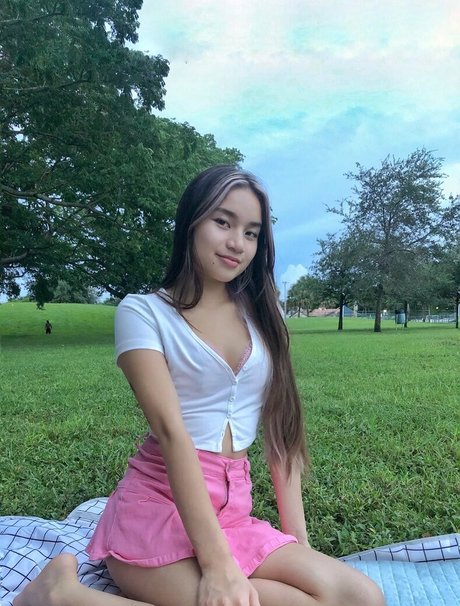 charmcake leaked only fans