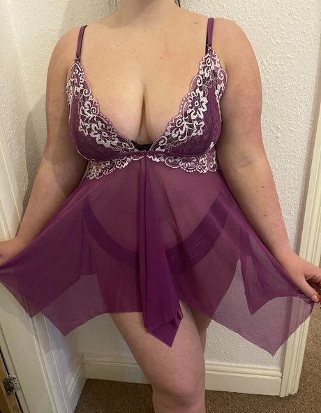 charlottesnow topless onlyfans