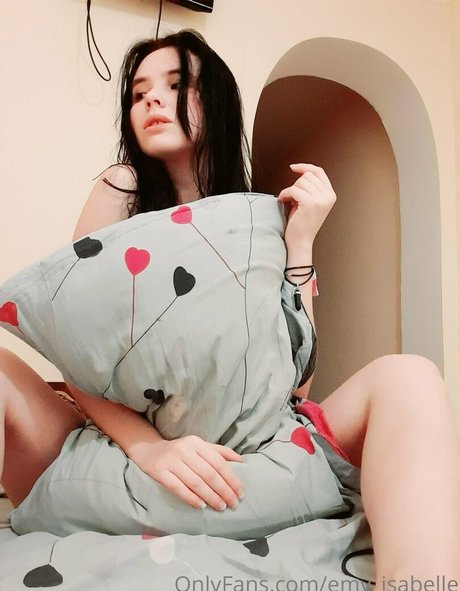 emy isabelle nude onlyfans