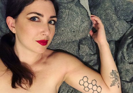 Viola Volta onlyfans leaks.