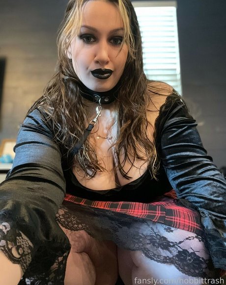 hobbittrash onlyfans nsfw