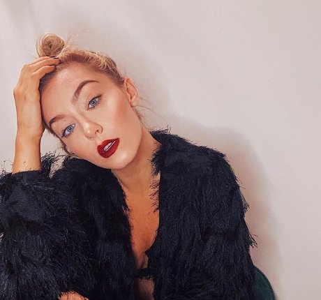 Creative Calm ASMR only fans pictures