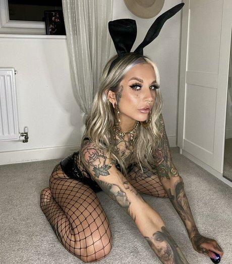 Shannon Love onlyfans leak