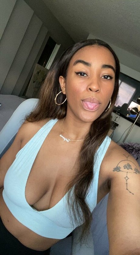 TatyMx free only fans