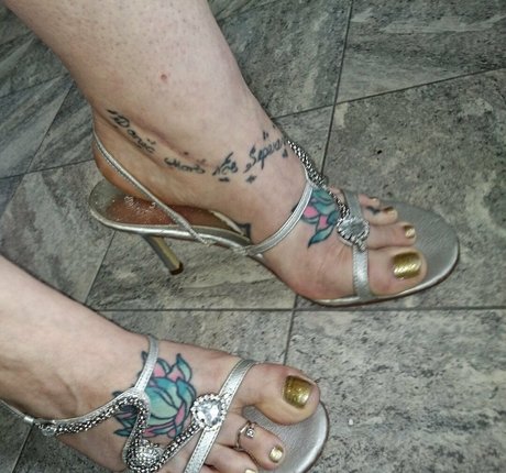 ditteslegsandfeet only fans sex