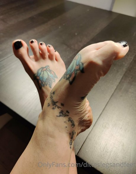 ditteslegsandfeet onlyfans nudes leak