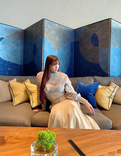 Tunamayo topless onlyfans