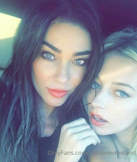 carolinevreeland onlyfans leak