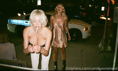 carolinevreeland onlyfans creator