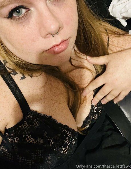 thescarlettfawx onlyfans photo