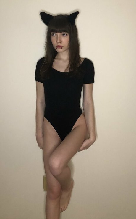 Mewnii onlyfans sex tape