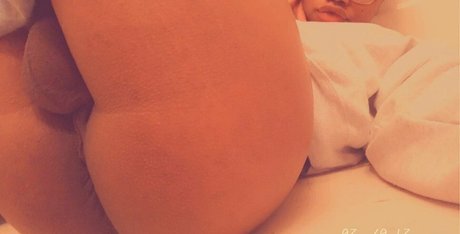 Cloudy Vi onlyfans nude content