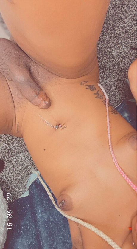 Cloudy Vi onlyfans leake