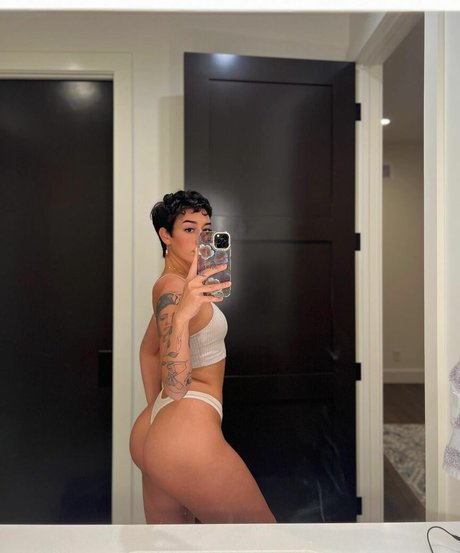 Gianna Evelyn onlyfans leaked dirtyship