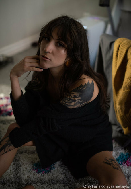 ashietaylor onlyfans xxx