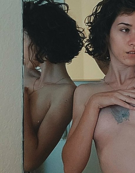 cameo crow onlyfans boobs