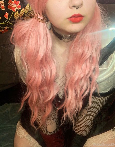 rosiegrays89 leaked onlyfans sextape