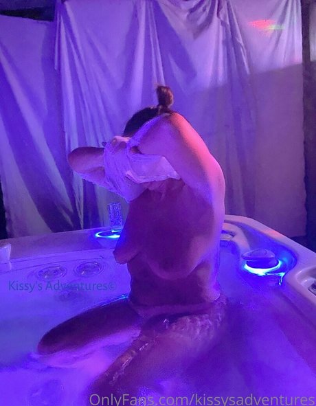 kissysadventures onlyfans leak ass