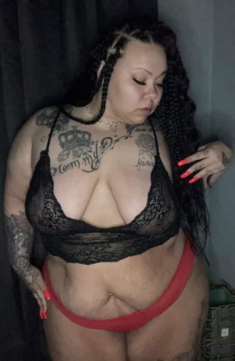 inky hermosa onlyfans content type