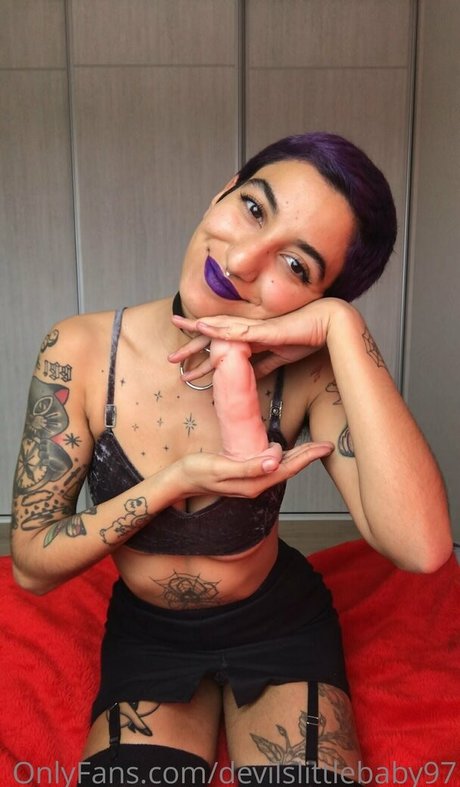 devilslittlebaby97 naked onlyfans
