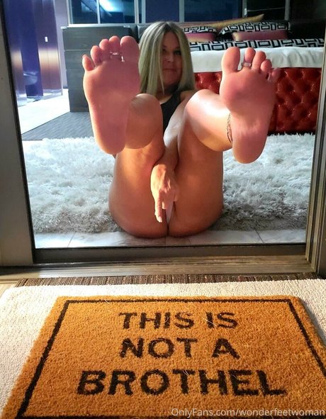 wonderfeetwoman Profile pic