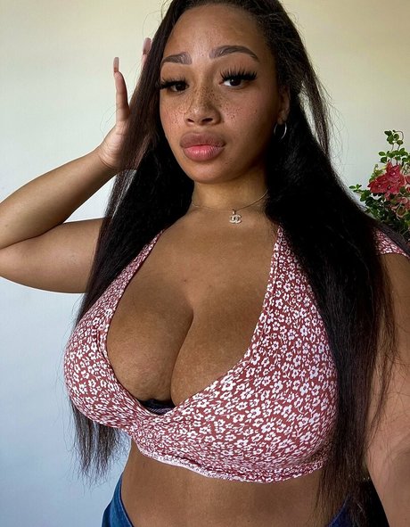 Lexxiibaebie onlyfans pics