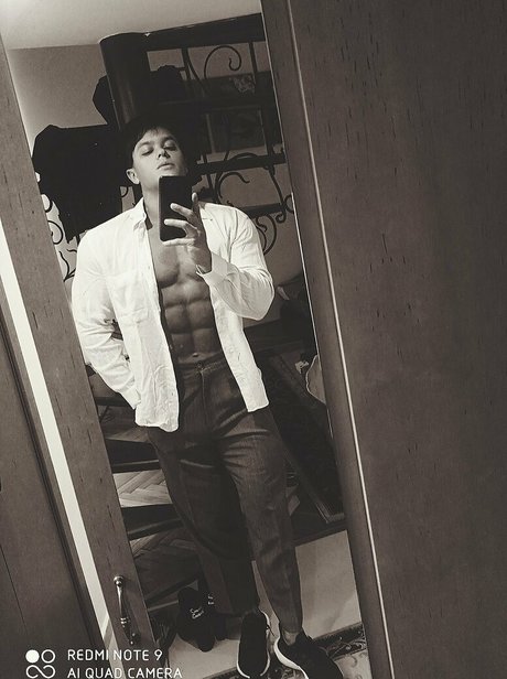 andrewad onlyfans strip