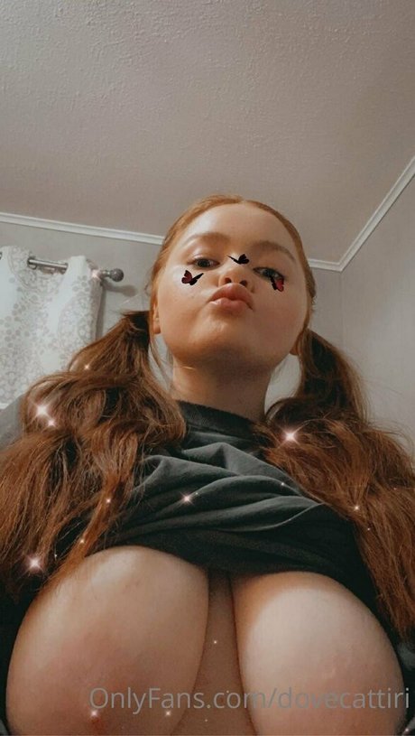 dovecattiri onlyfans star