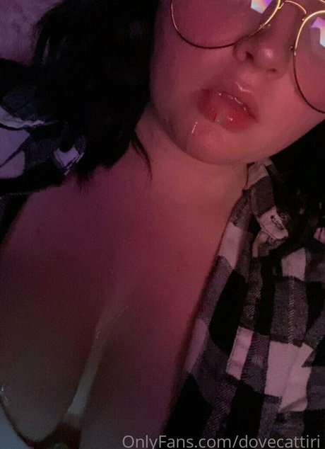 dovecattiri sex onlyfans