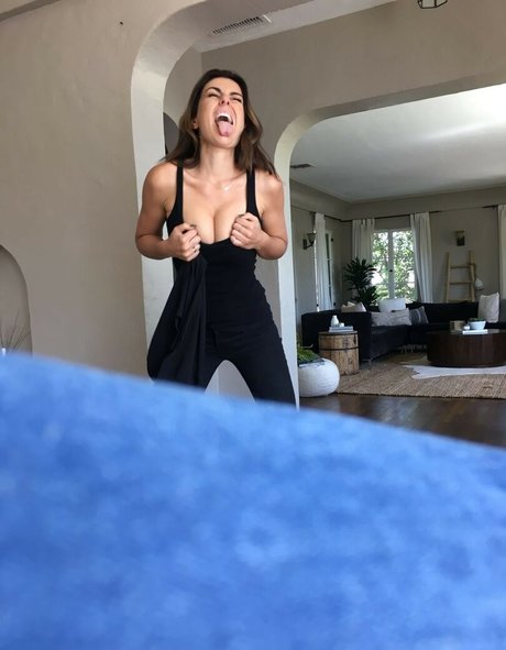 Serinda Swan leaked onlyfans sex