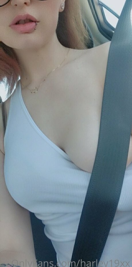 harley19xx only fans nude leaks