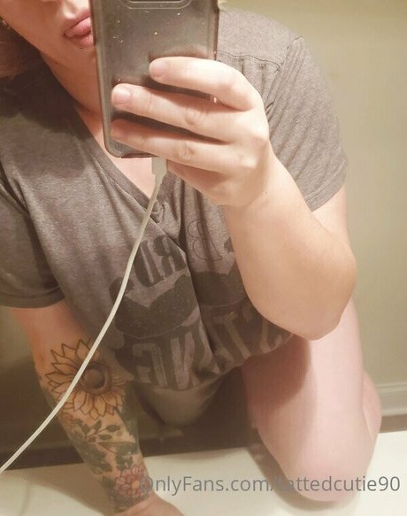 tattedcutie90 nude onlyfans pics