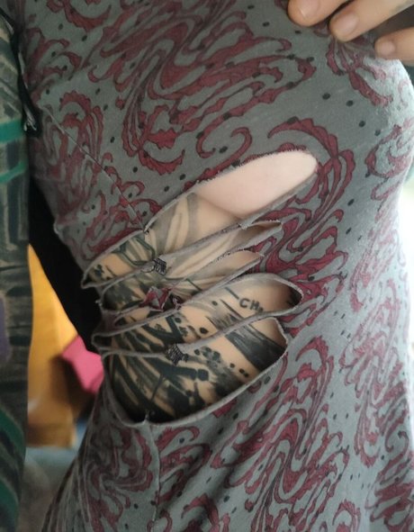 psychedelic mess feet onlyfans