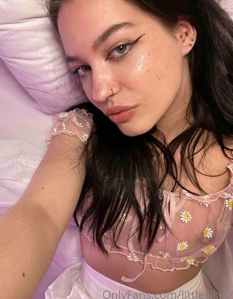 littlevikky naked on onlyfans