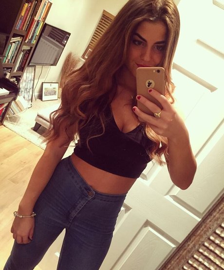 Lauren Fardon onlyfans naked leaks