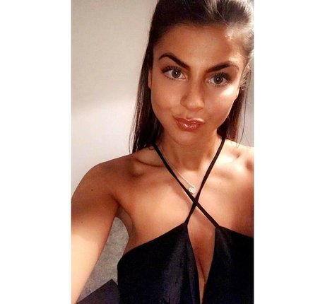 Lauren Fardon onlyfans naked leaks