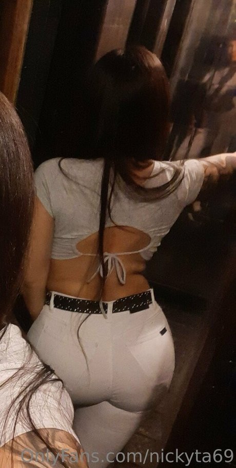nickyta69 onlyfans desnuda